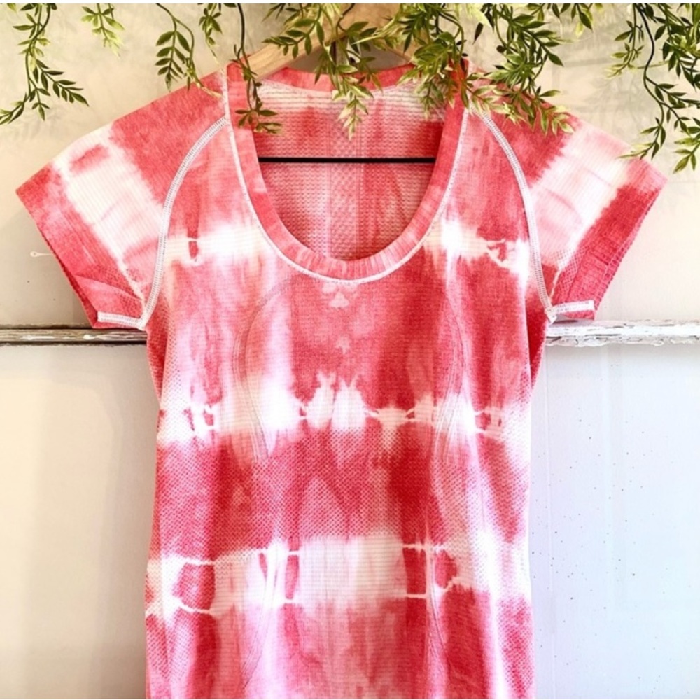 Lululemon Athletica Tie Dye Swiftly Top